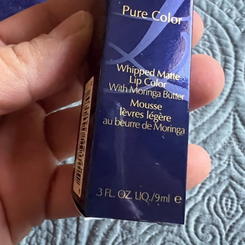 Estée Lauder Pure Color Whipped Matte Liquid Lip - 927 Hot Fuse